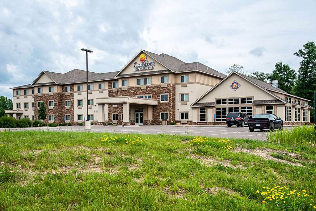 Comfort Inn & Suites - Chisago City Eksteriør billede
